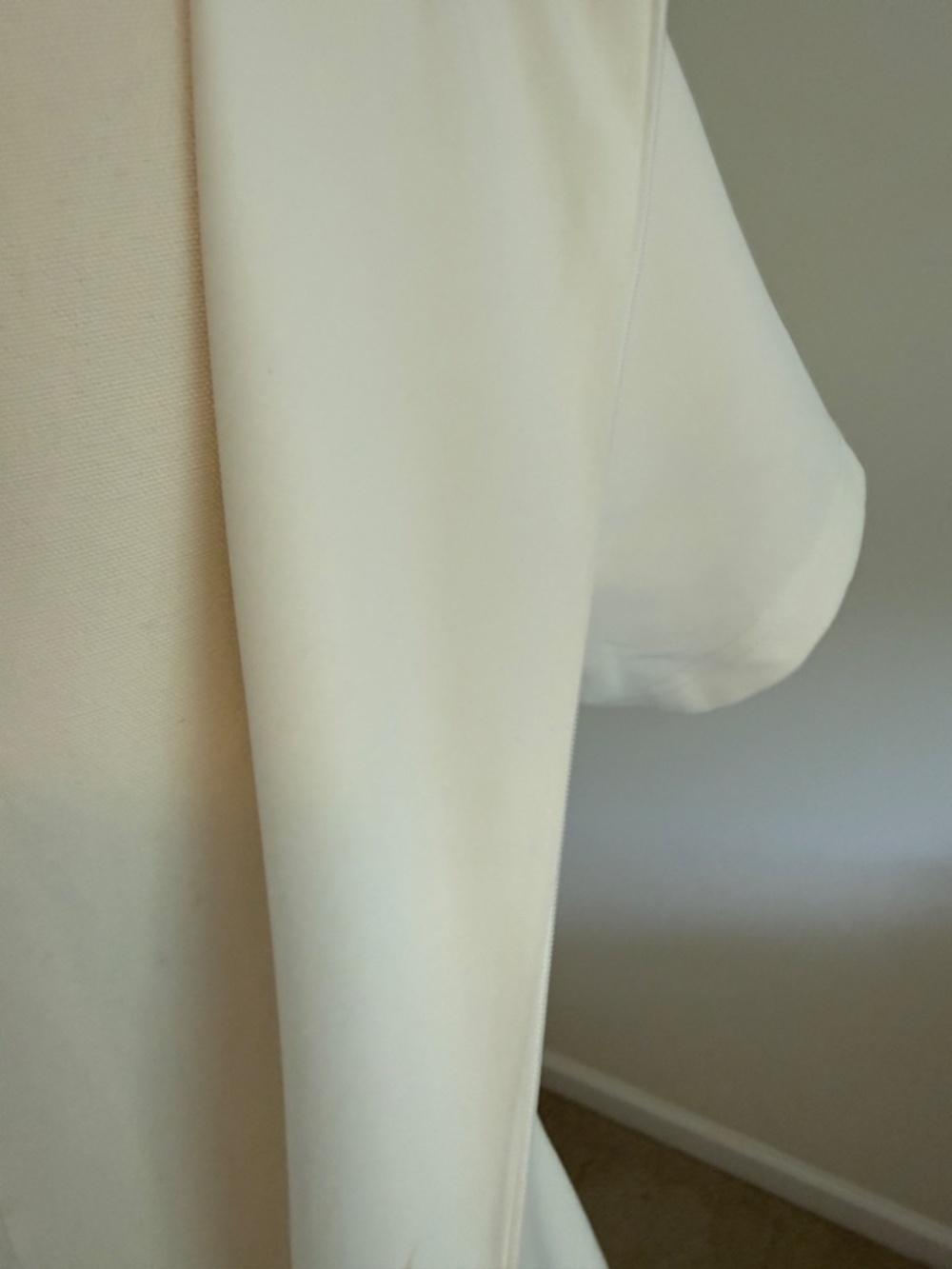 Mooyius Ivory Dress Fully Lined NWT Size Medium - Picture 11 of 11